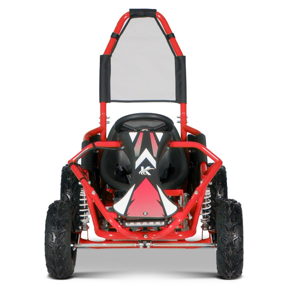 Pohled zepředu na červený elektrický dětský gokart VORTEX s robustním rámem a černým volantem. Sportovní černé sedadlo s červeno-bílými akcenty, terénní pneumatiky s hrubým vzorkem, viditelné odpružení a síťka na záda.